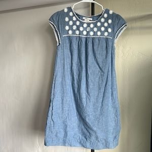 Biden Denim Dress with details on sleeves and top front and with pockets
